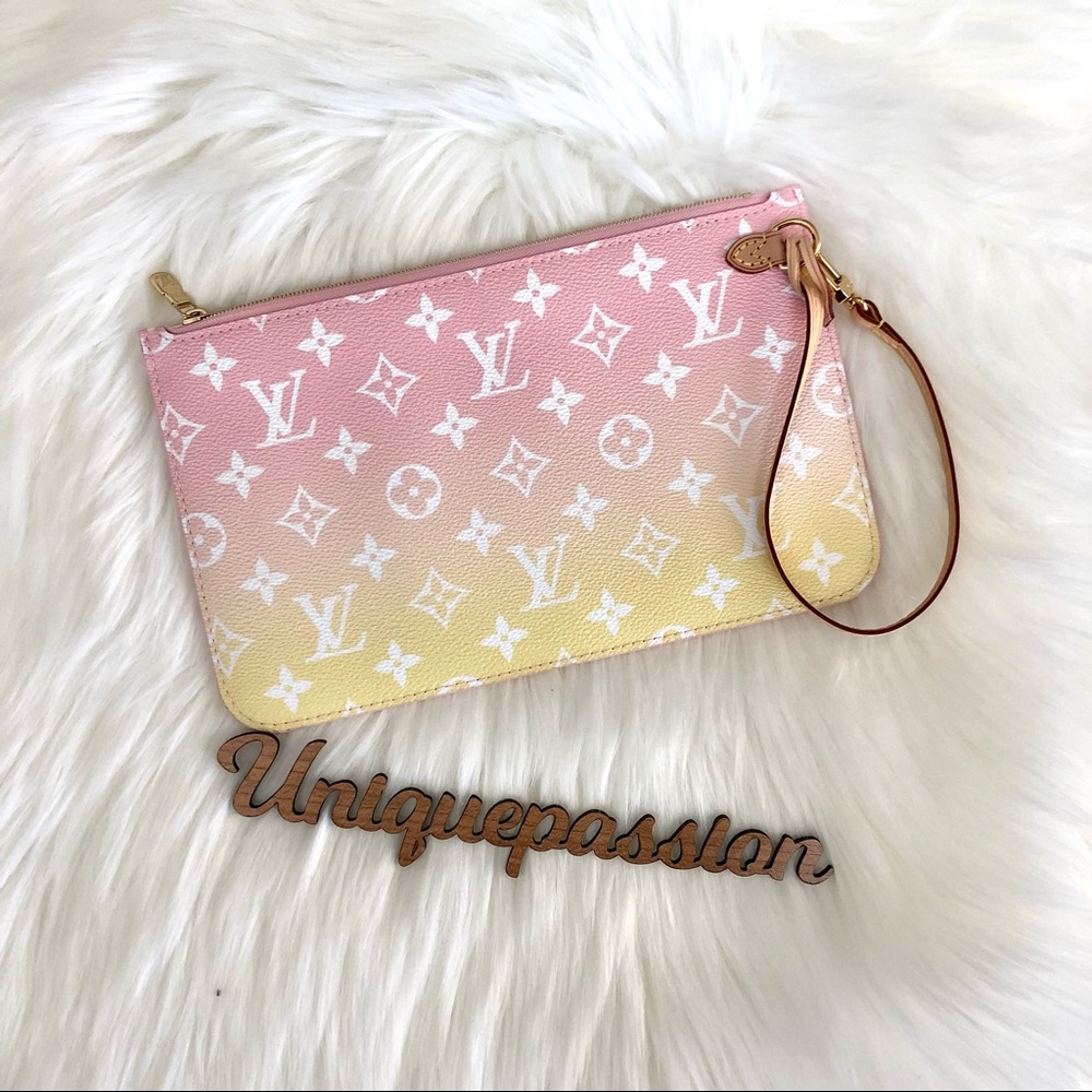 Louis Vuitton Neverfull MM Limited Edition Pool Collection Pink Pouch